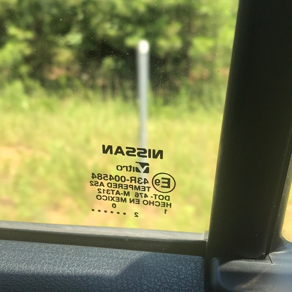 Meet your Posher, Ivory - Picture 1 of 1